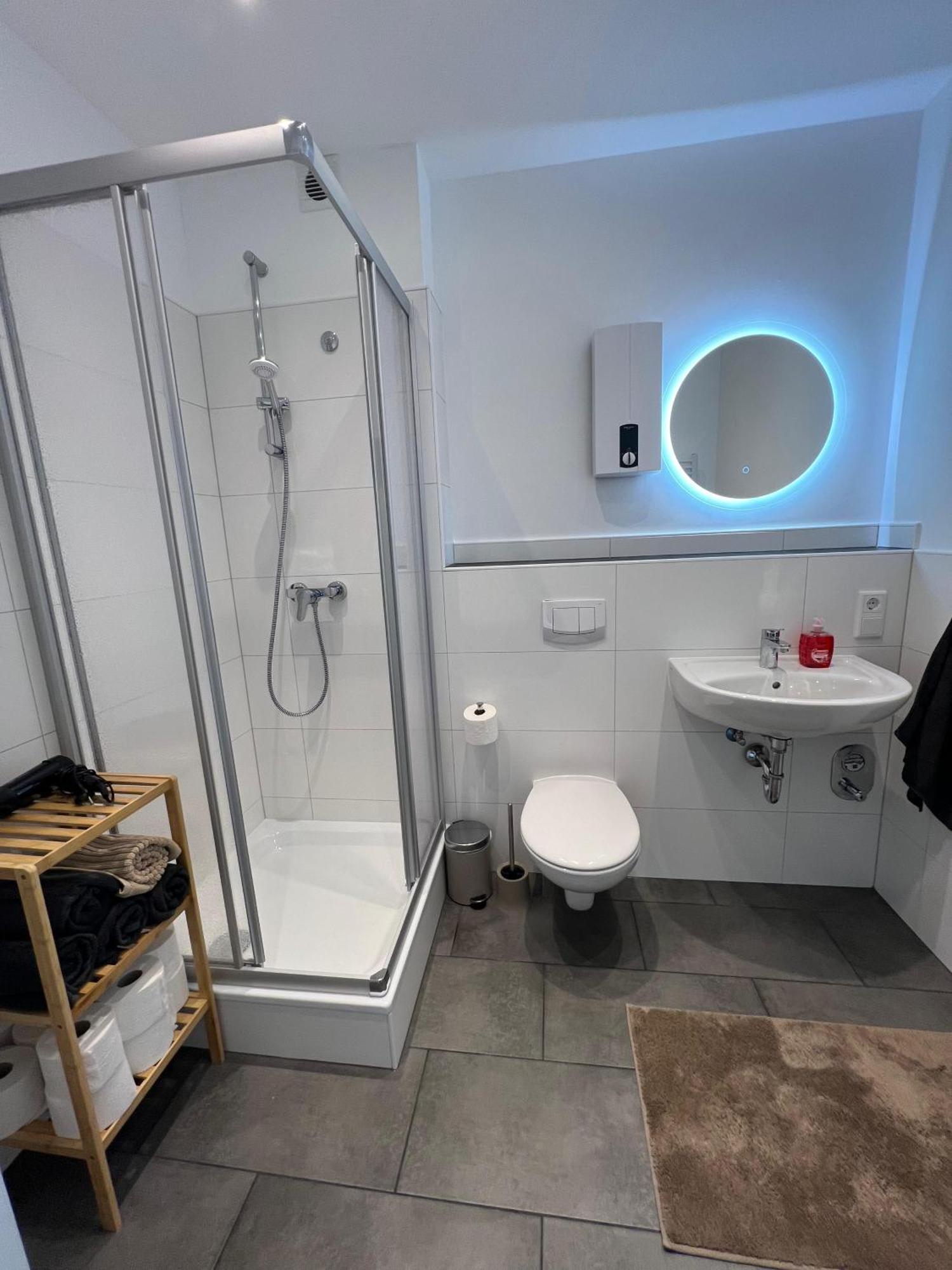 Gemuetliche 3-Zimmer-Wohnung Mit Panoramablick Und Kostenlosem Ueberdachten Parkplatz Winterberg Extérieur photo