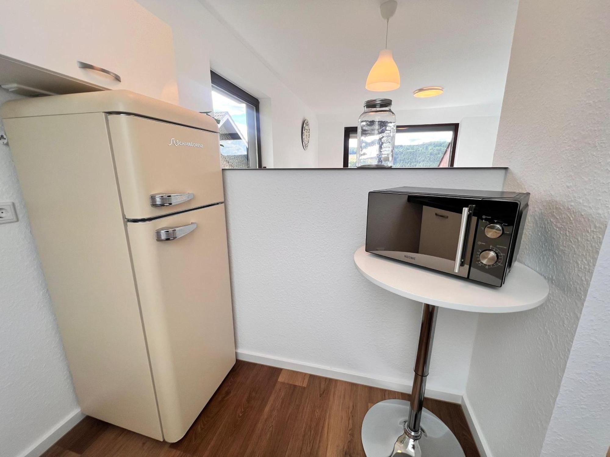 Gemuetliche 3-Zimmer-Wohnung Mit Panoramablick Und Kostenlosem Ueberdachten Parkplatz Winterberg Extérieur photo