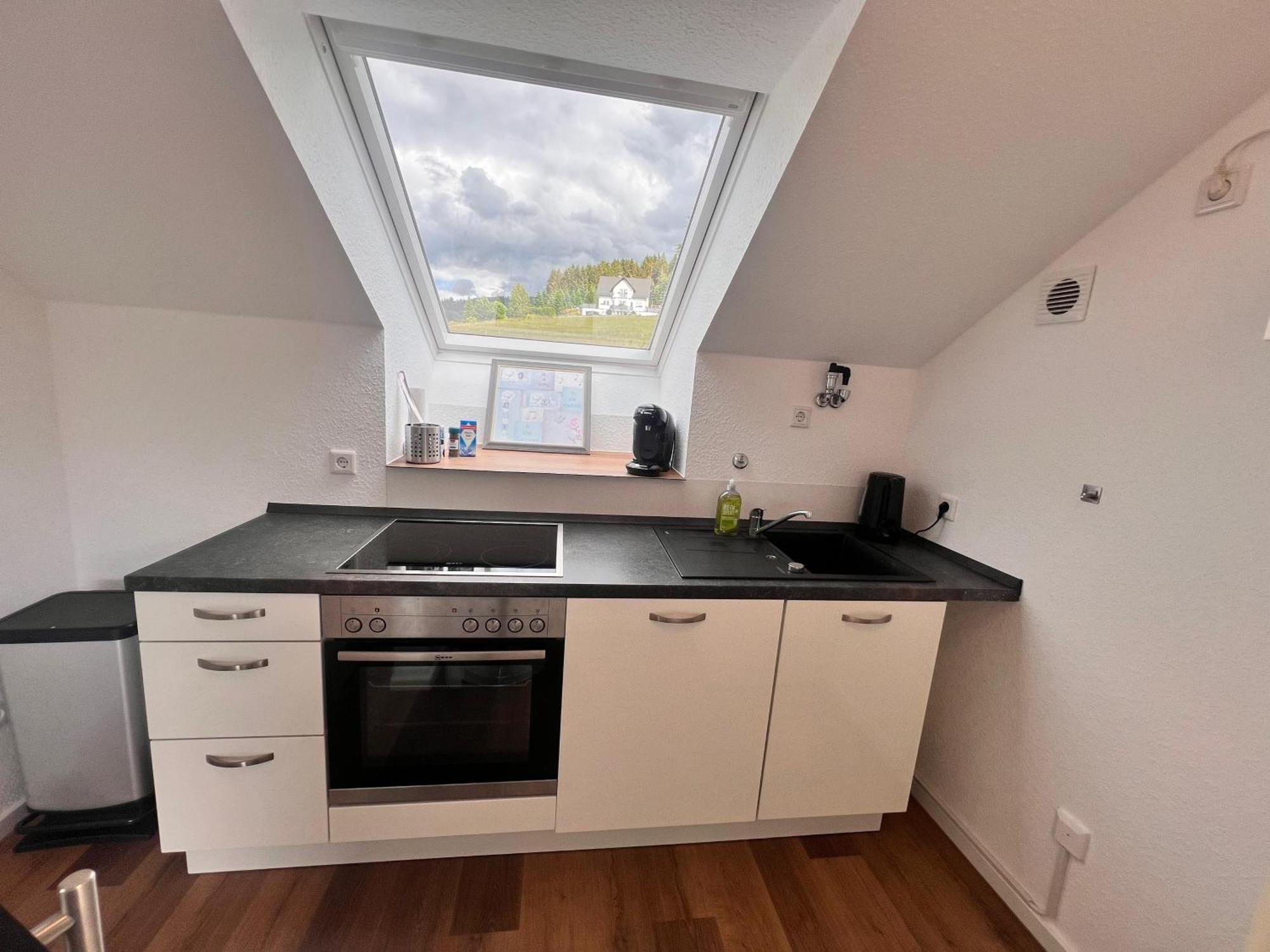Gemuetliche 3-Zimmer-Wohnung Mit Panoramablick Und Kostenlosem Ueberdachten Parkplatz Winterberg Extérieur photo